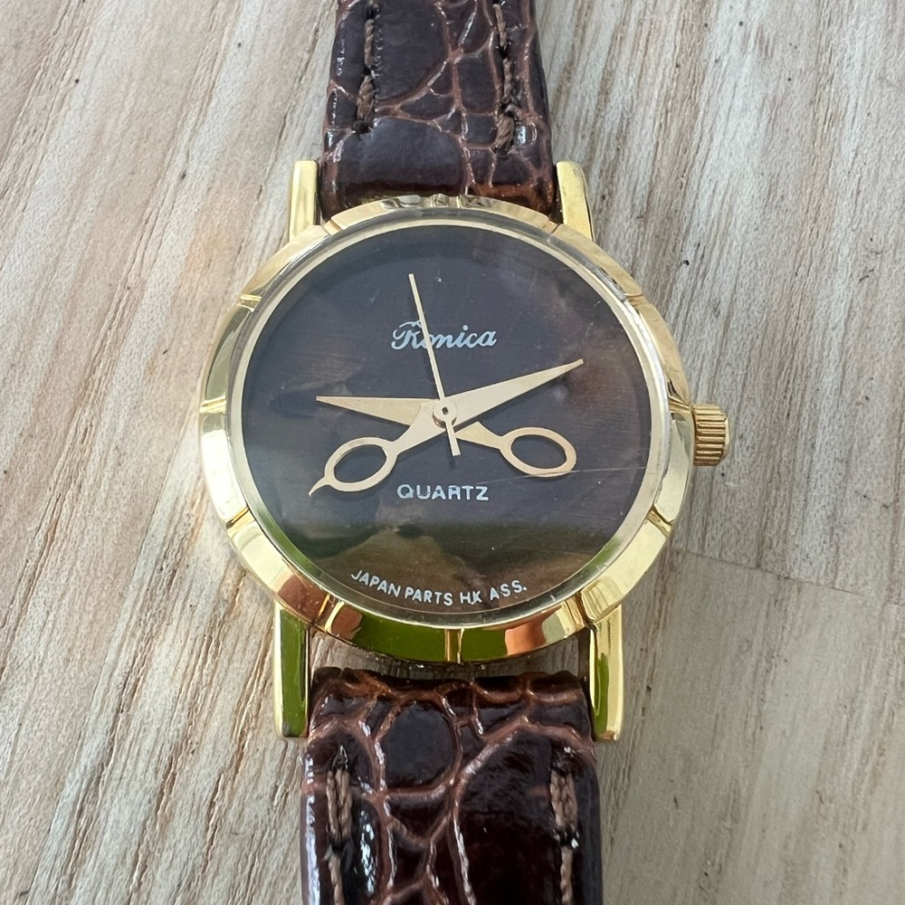 Vintage Ronica ladies gold tone brown scissor watch NEW BATTERY